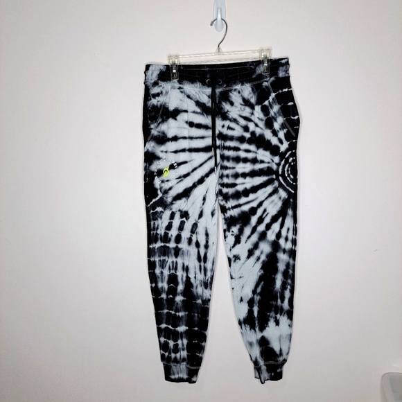 Peloton Black and White Tie-Dye Joggers - Picture 3 of 10